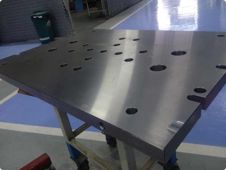 mantenimeinto 2 Reparación y Fabricación de placas para prensas de Molde