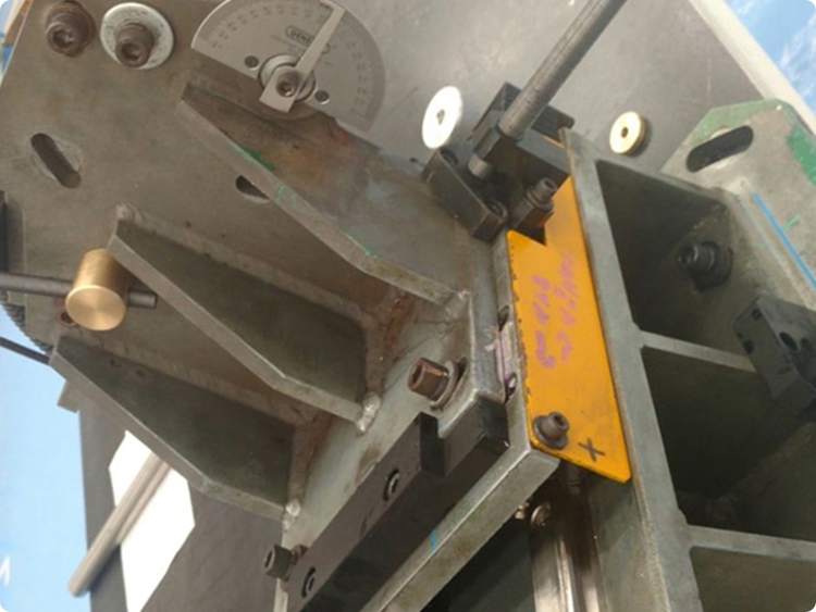 mantenimiento 3 Reparación y Mejora en Cortadora Molding Drip