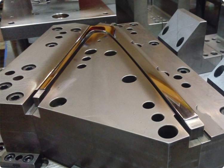troqueles Fabricación y ajuste de Matriz de formado